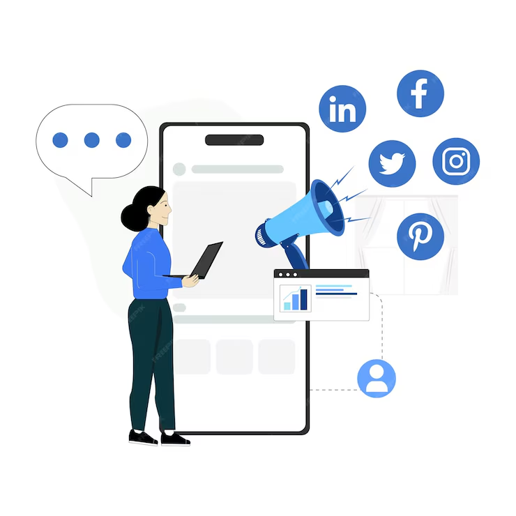 Diseño Web en Murcia Ilustración de una persona con una computadora portátil junto a un teléfono inteligente grande. Arriba se muestran iconos de redes sociales (LinkedIn, Facebook, Twitter, Instagram, Pinterest) y un megáfono, lo que indica marketing digital.